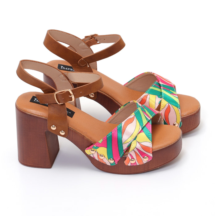 Sandali con tacco comodo e fasce in tessuto multicolore