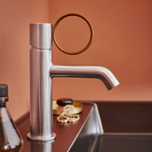 Mitigeur lavabo bas Vivienne chromé brossé avec bague laiton brossée