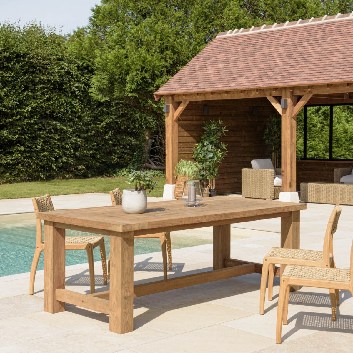 KALLY - Table à manger de jardin 220cm bois teck recyclé pieds droits