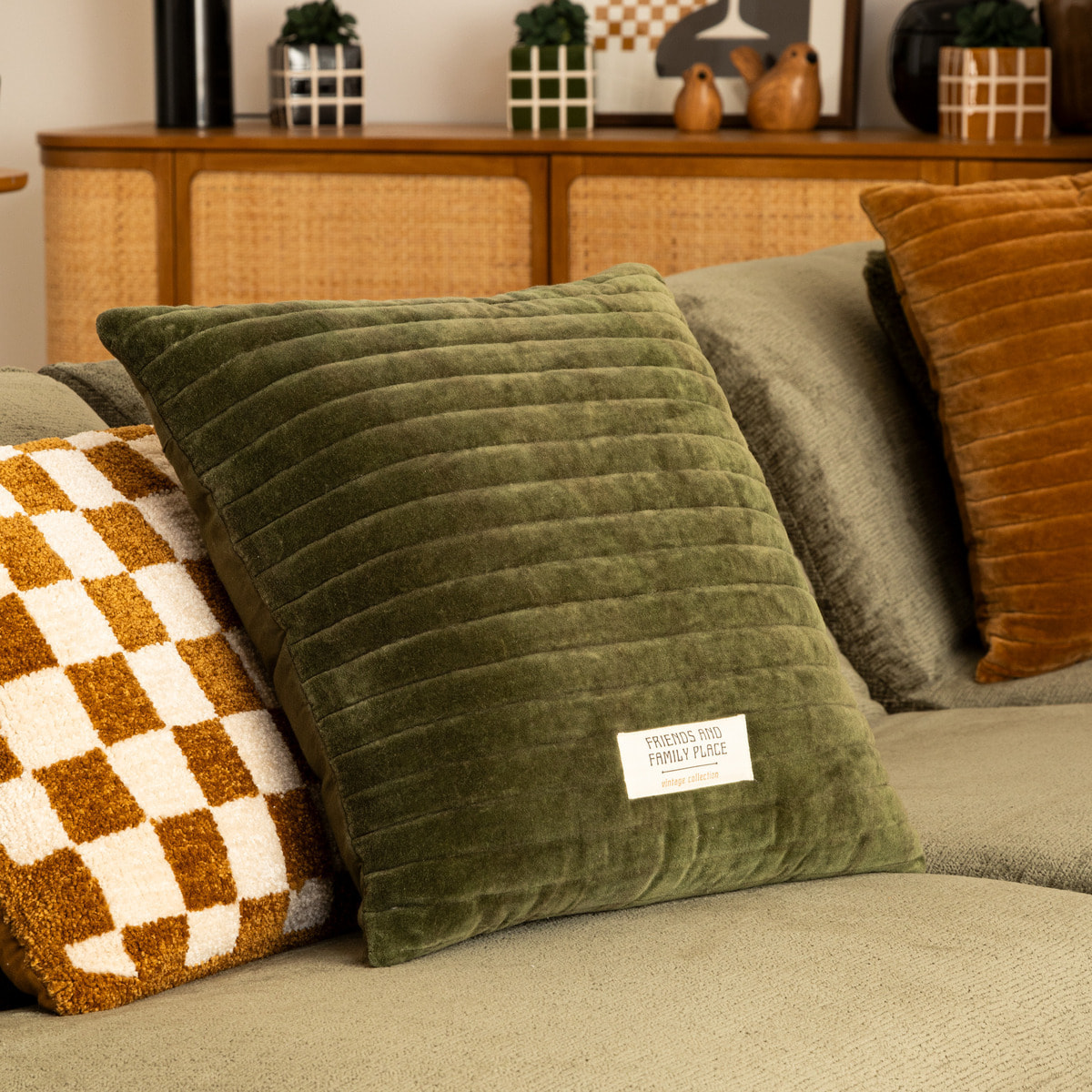 Coussin Family corner vert kaki 45x45cm