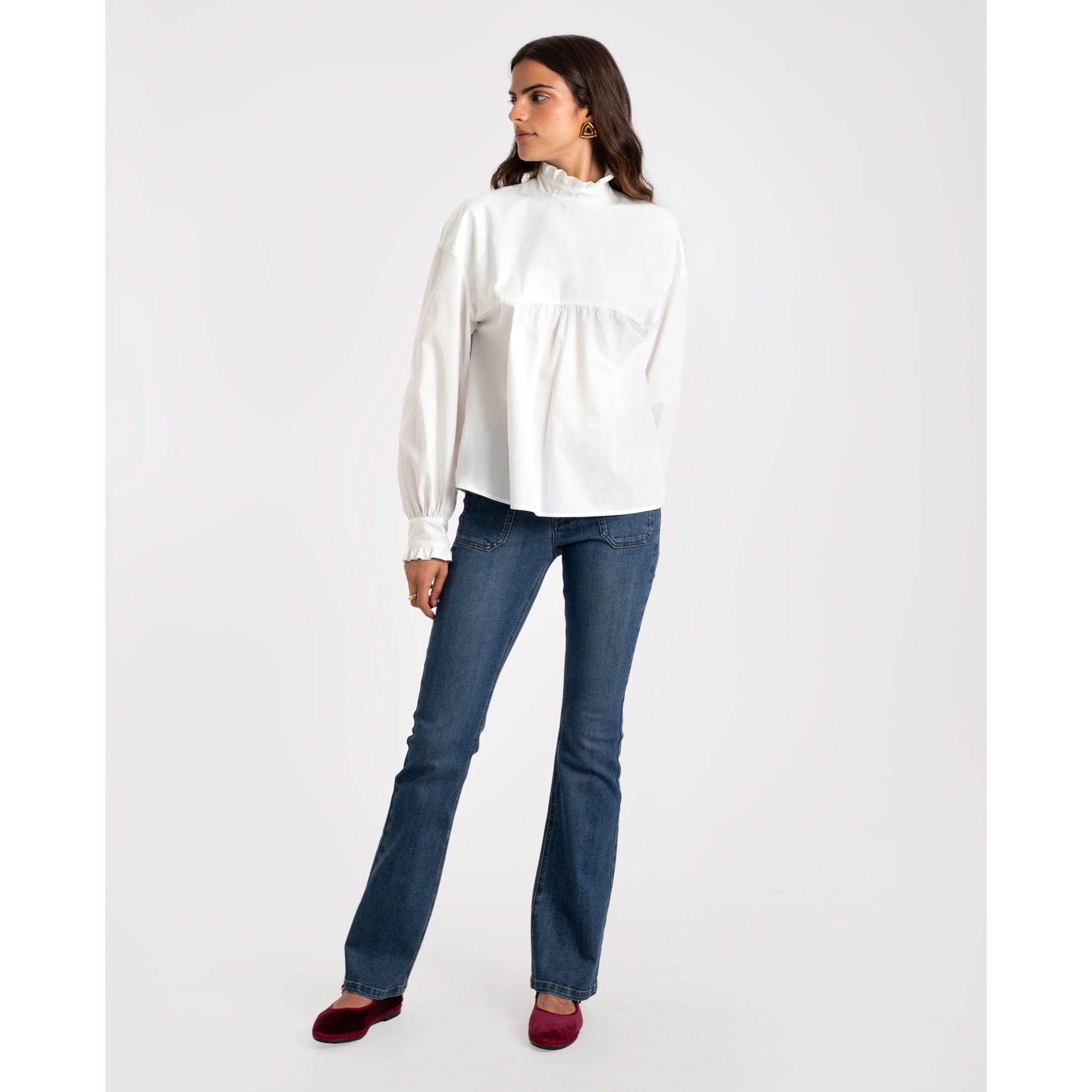 Blusa manga larga con canesú delantero