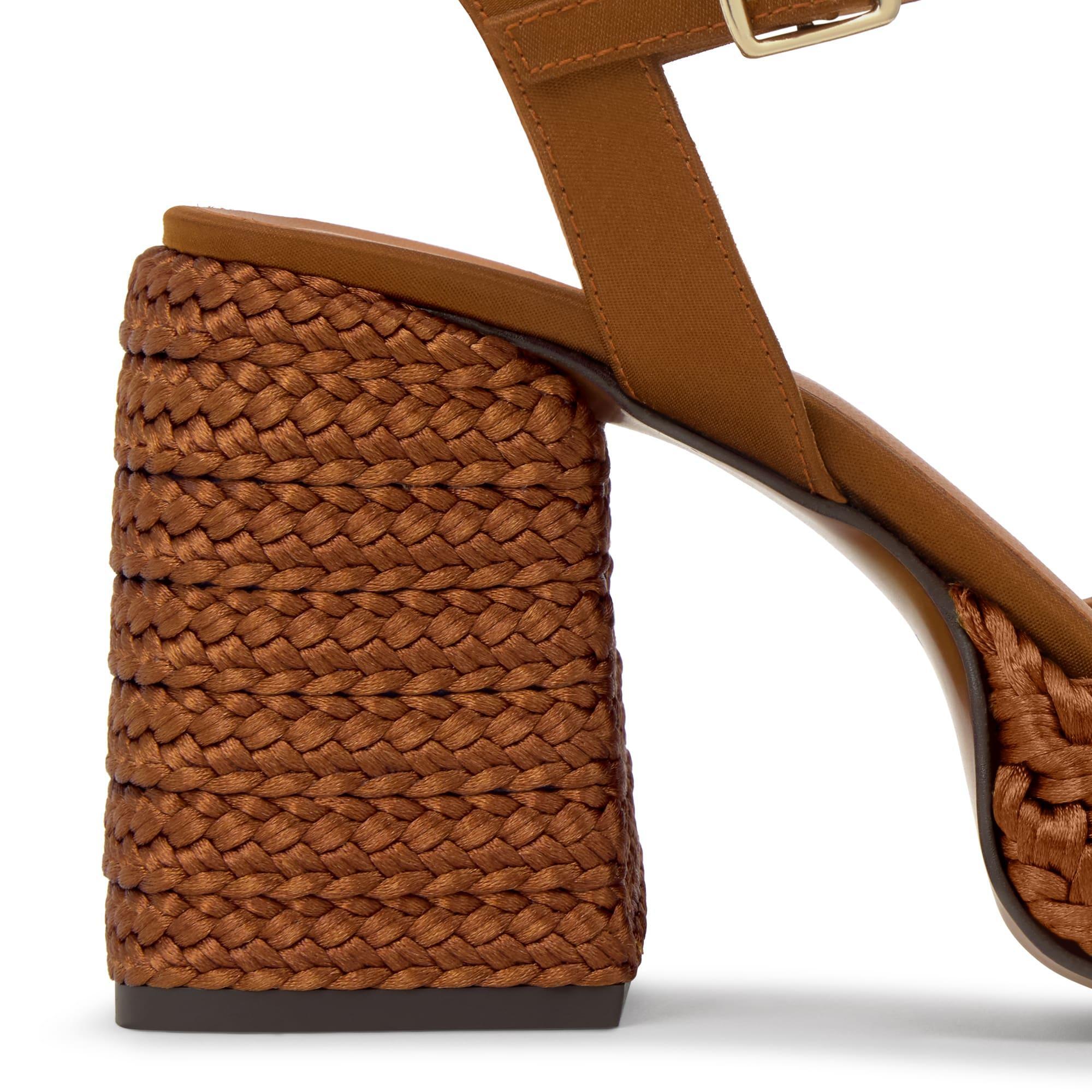 Zapato tacón Vilnia en satín con tacón de 10 cm