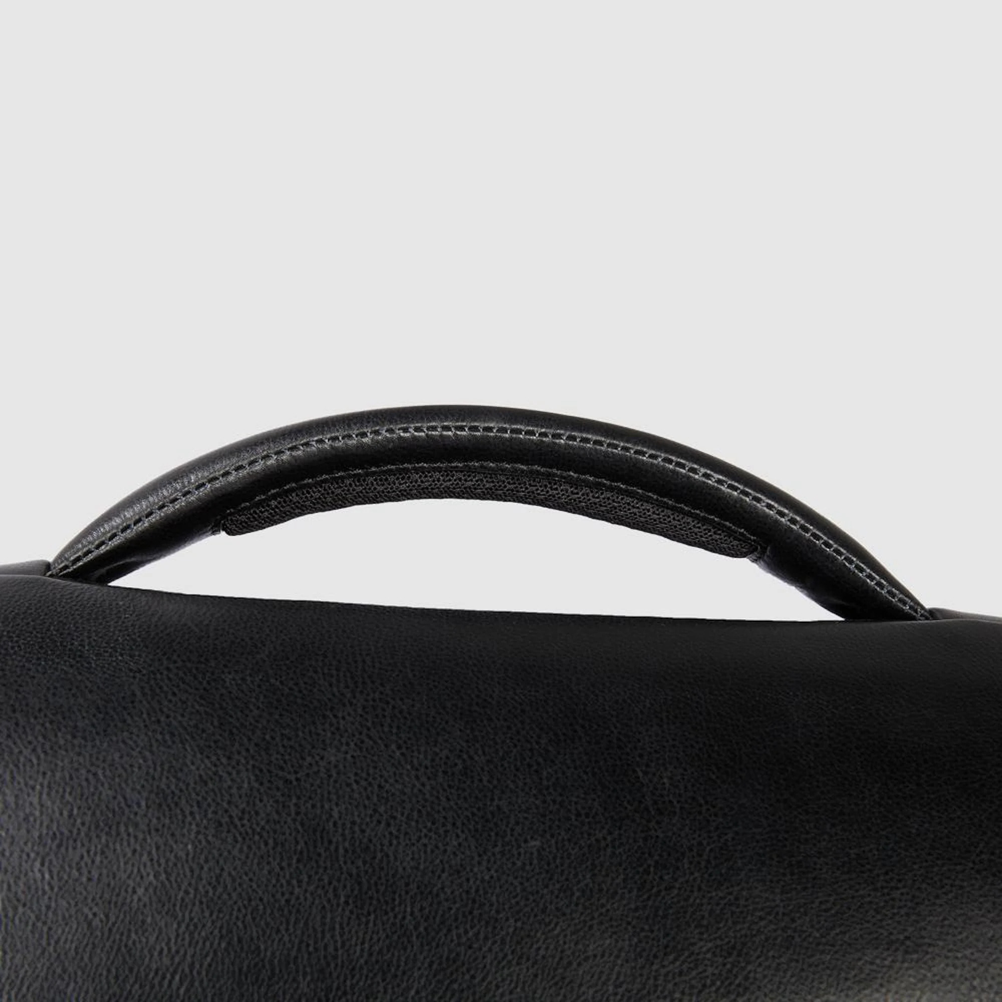 Piquadro Ventiquattrore in pelle porta pc e porta iPad® con protezione antiurto