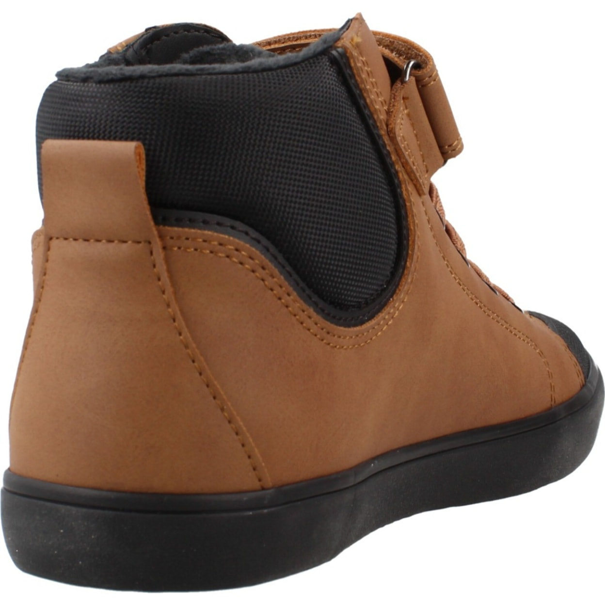 Zapatillas Niño de la marca GEOX  modelo J GISLI MARRON CLARO