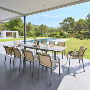 Table de jardin extensible coulissante "Évasion" effet bois lin & vert laurier 10 places lates en aluminium