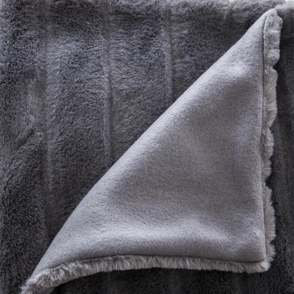 Plaid "Manoir" fausse fourrure gris ardoise 120x160cm