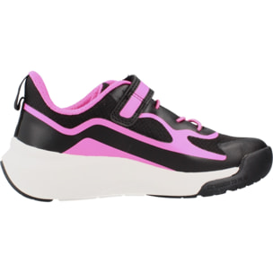 Zapatillas Niña de la marca GEOX  modelo J65PAC 01454 J PRO RAN NEGRO