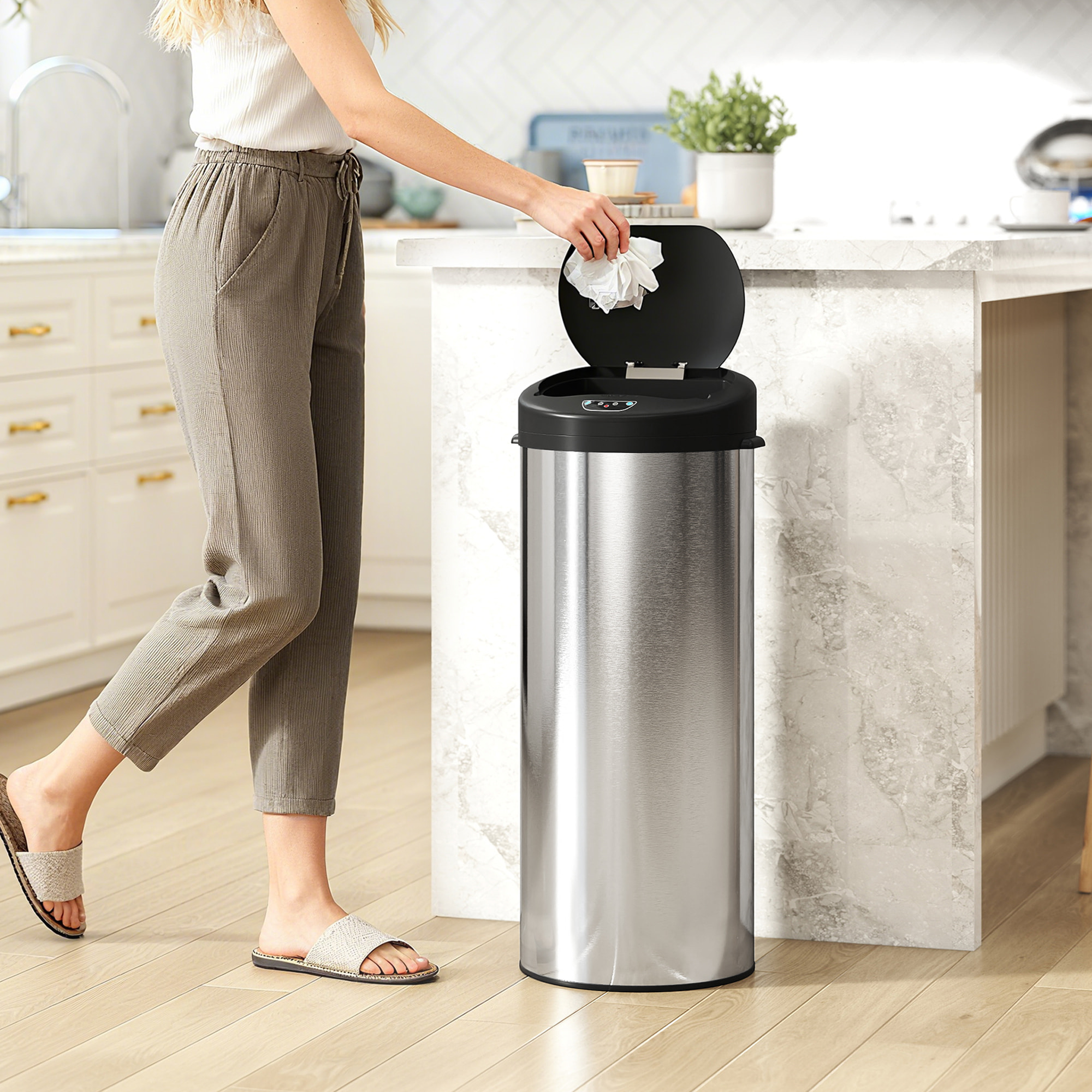 Cubo de Basura Cocina Automático 55 L, Papelera de Cocina de Acero Inoxidable con Sensor Infrarrojo, Cierre Suave y Anillo, Antihuellas, para Dormitorio, Oficina y Hogar, Plateado