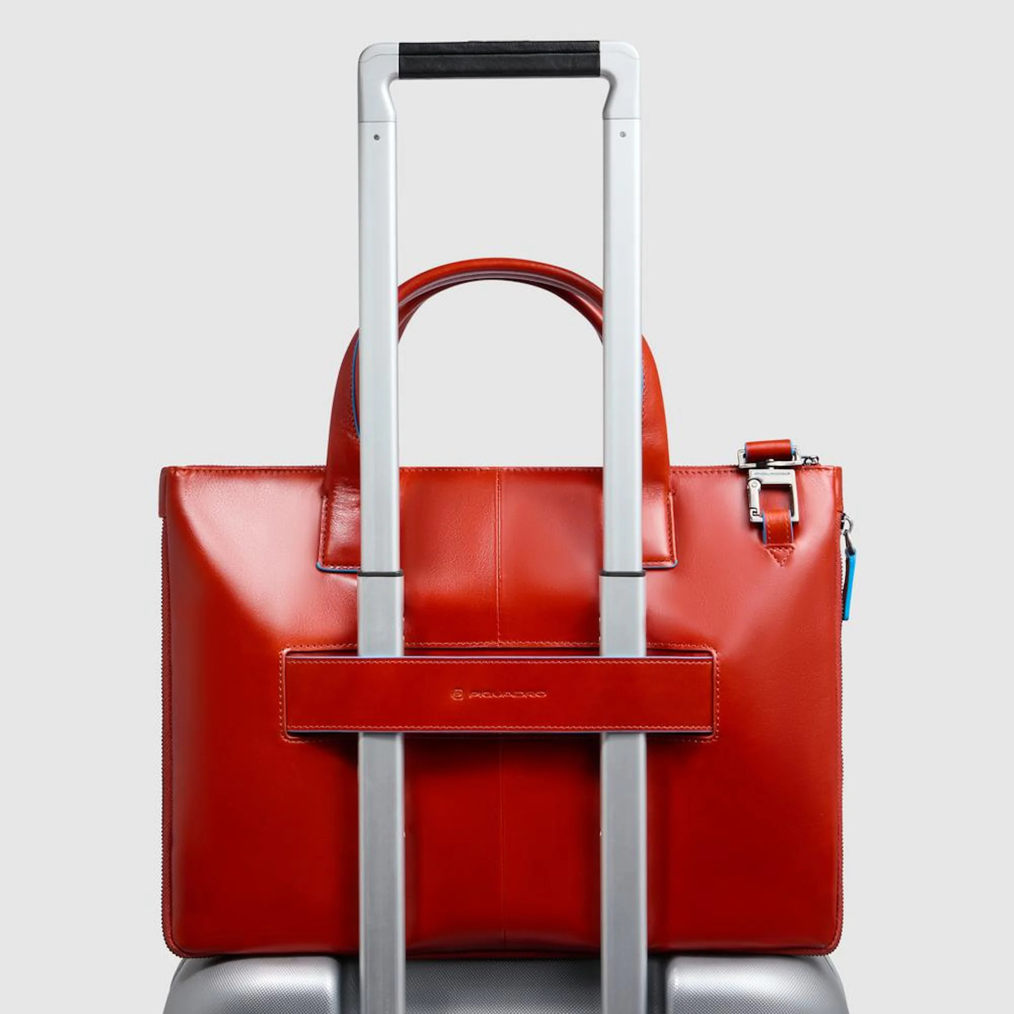 Piquadro Borsa porta pc e iPad® in pelle personalizzabile con protezioni antiurto e RFID