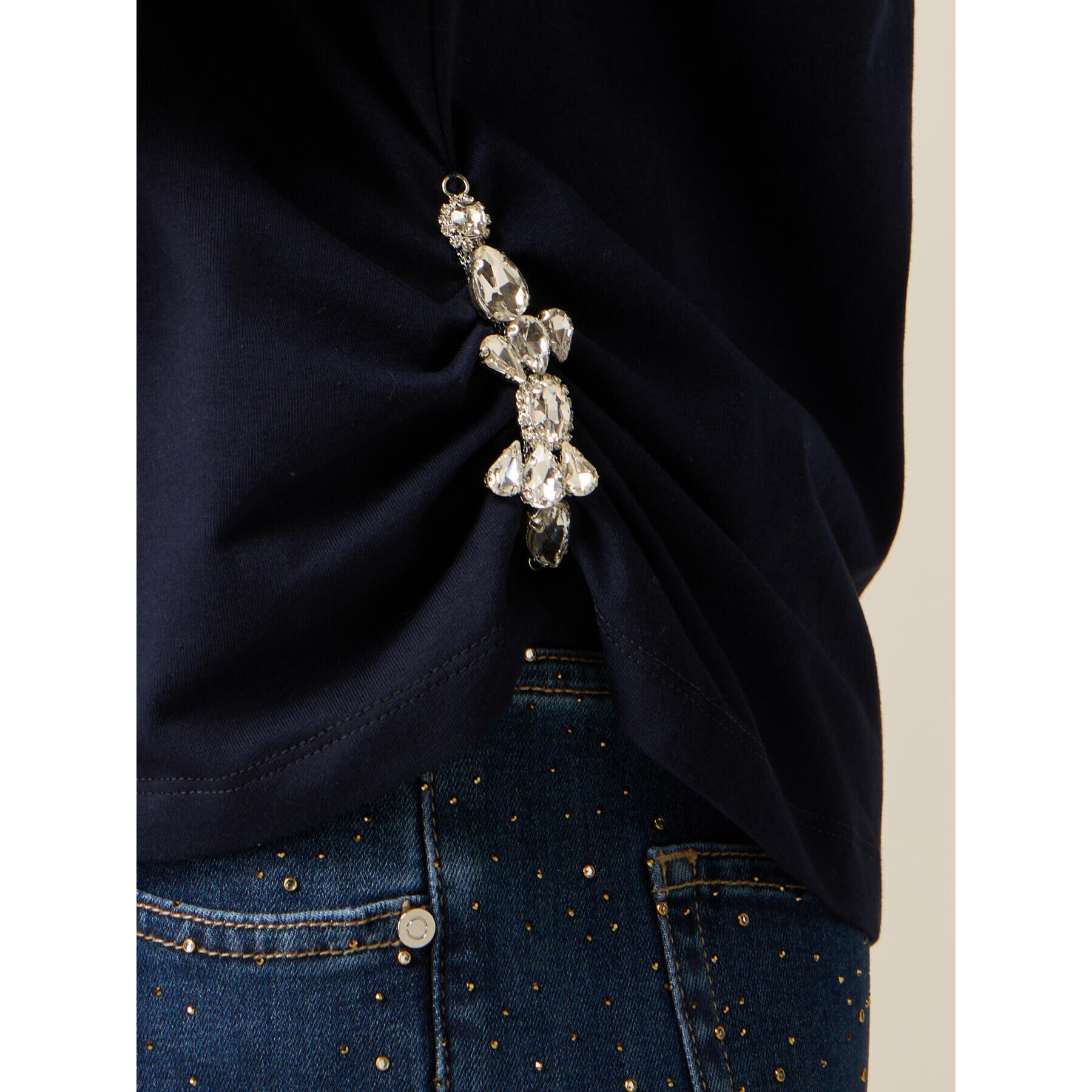 Oltre - Camiseta con detalle joya - Azul