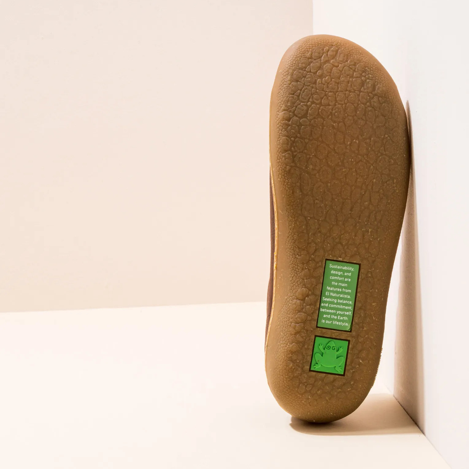 Zapatos N5770 PLEASANT BROWN/PAWIKAN color Brown