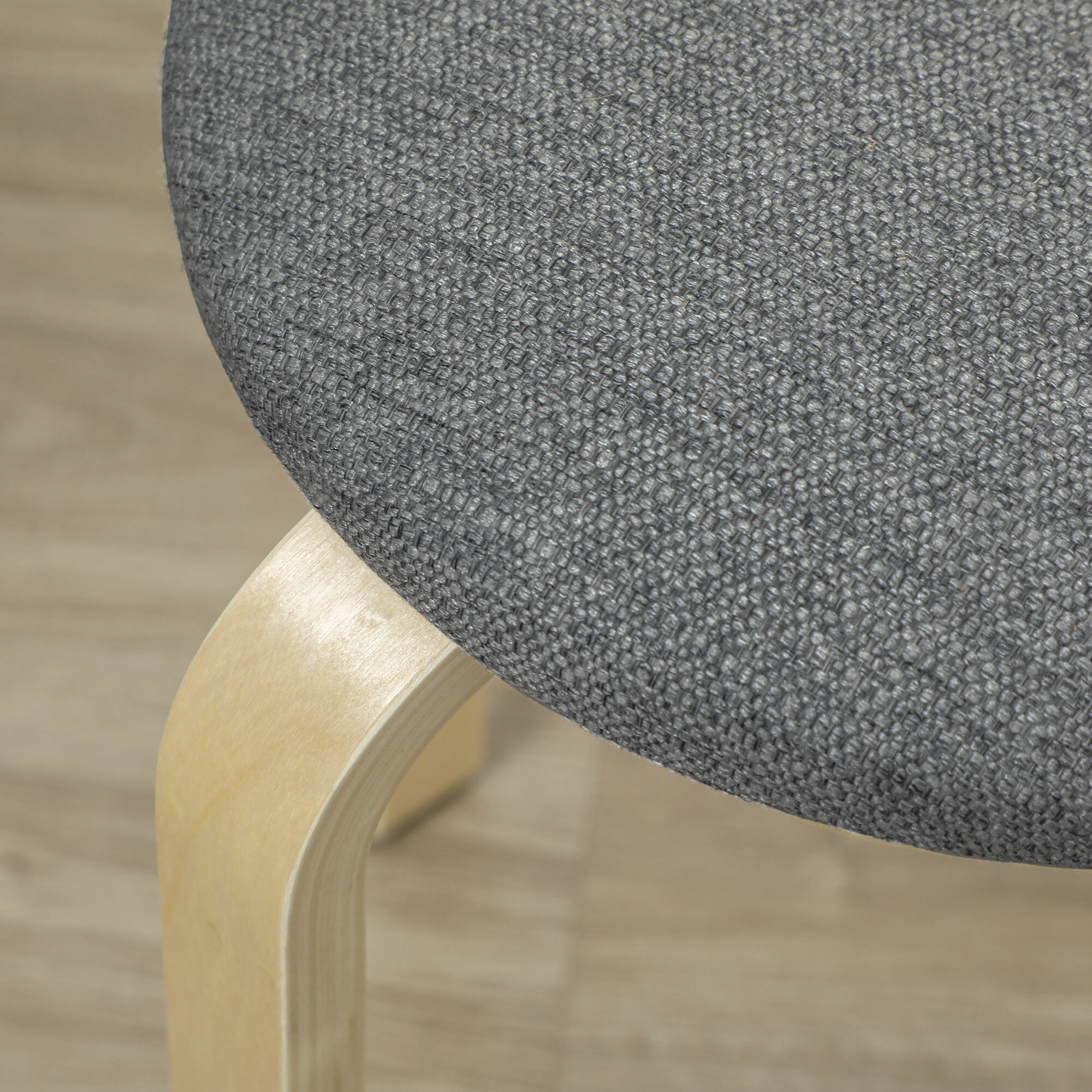 Lot de 4 tabourets empilables assise rembourrée dia.40 x H.45 cm bois clair gris
