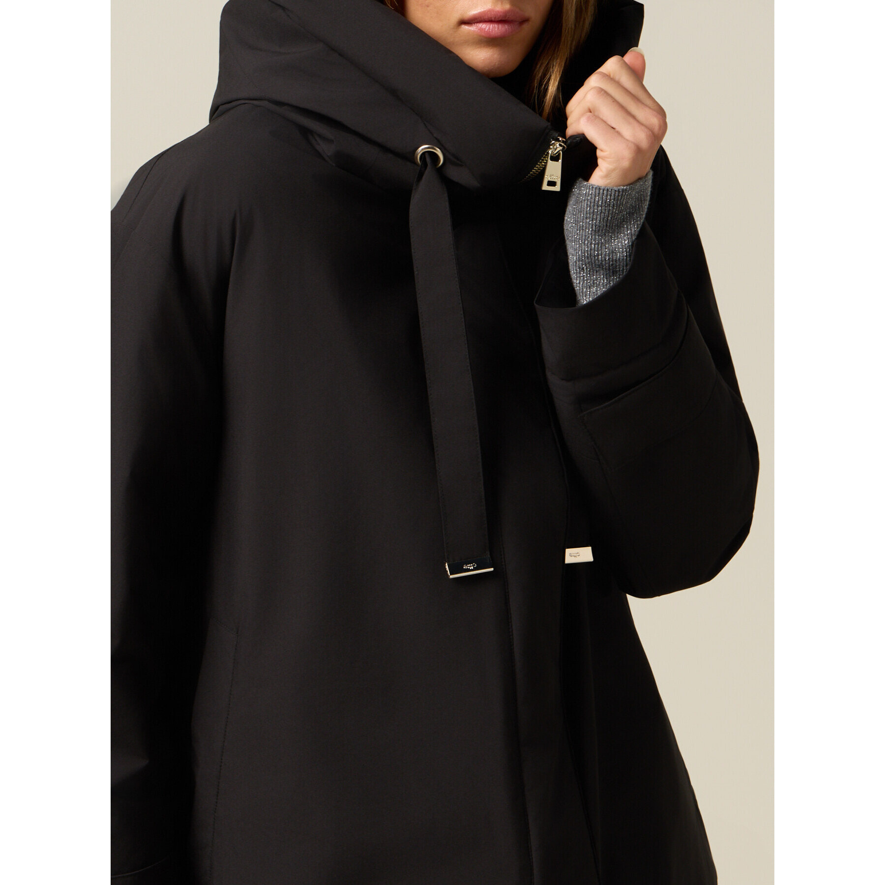 Oltre - Chaqueta con capucha - Negro