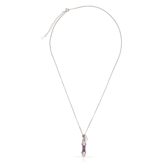 Collar de plata de ley 925 con colgante de piedra natural morada y cierre de resorte.