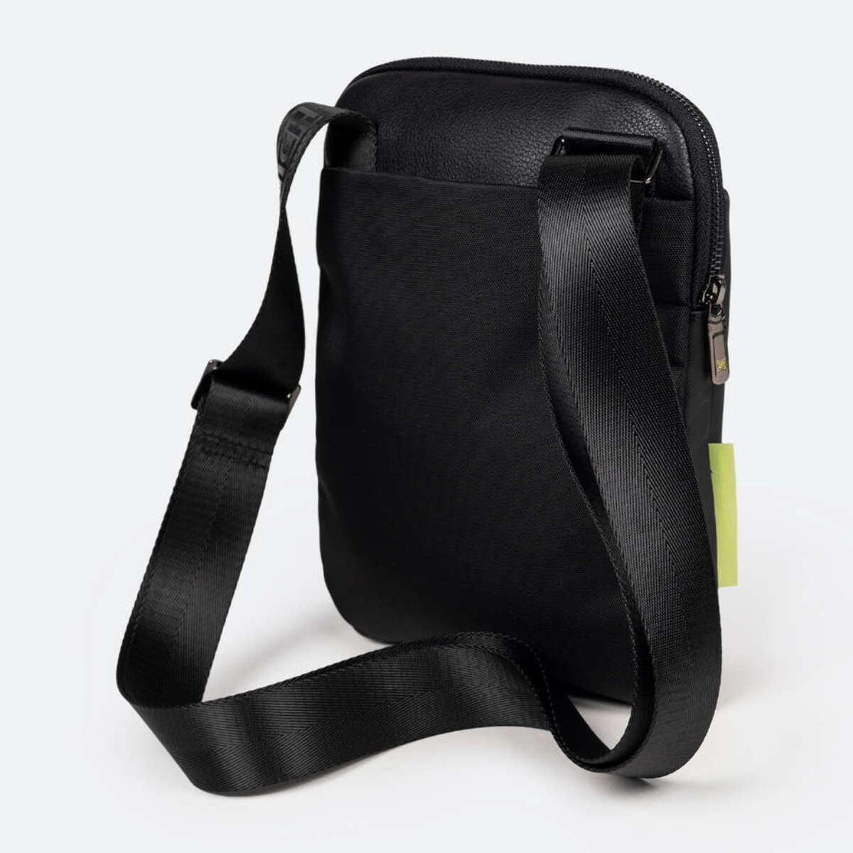 Bandolera Negra Super Ligera con Diseño Estilizado JUNGLE CROSSBODY SLIM