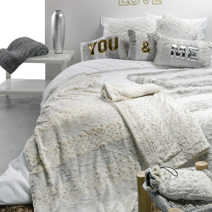 Plaid Fausse Fourrure 100% Polyester 420gsm Texto Crème