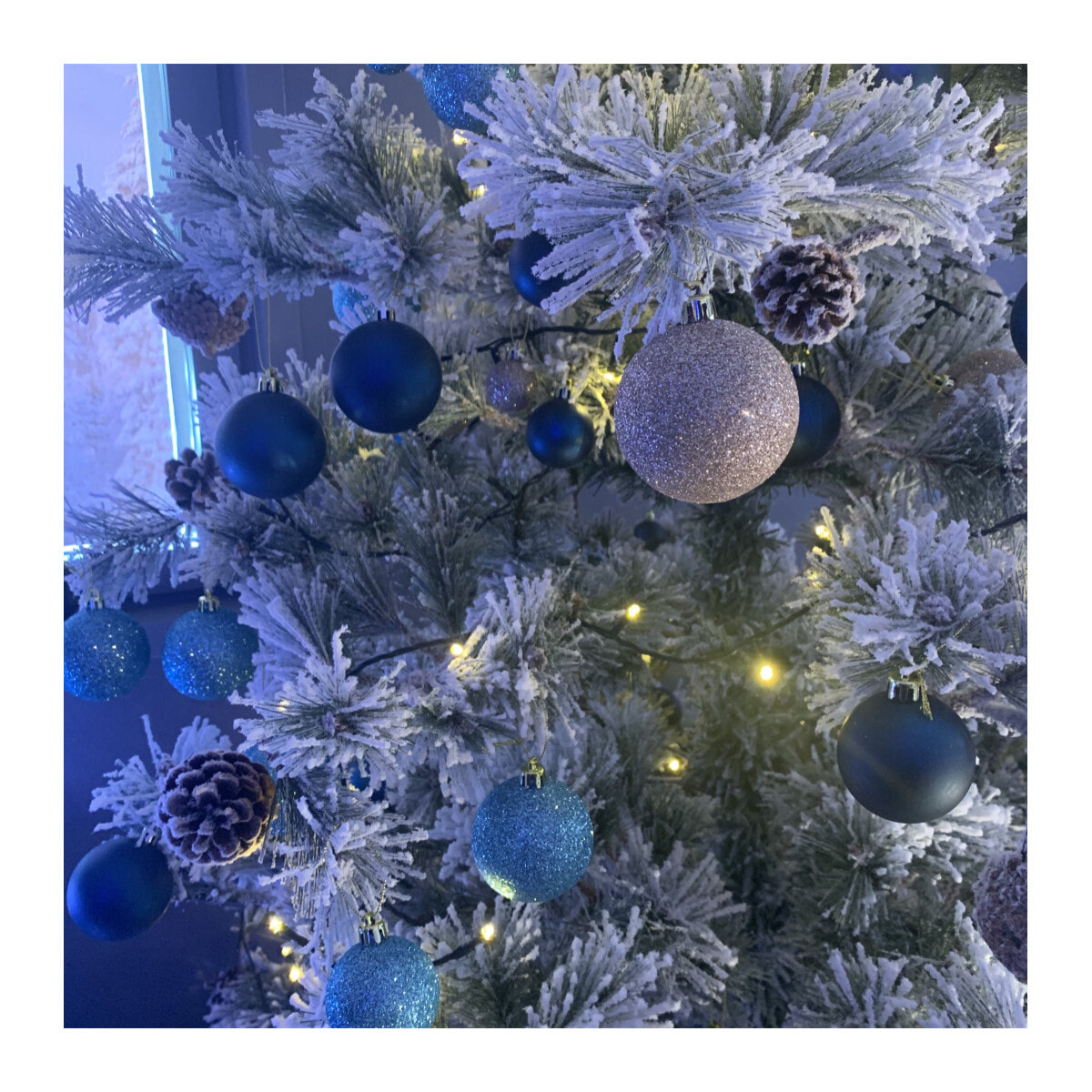 Coffret de 30 boules or et bleu