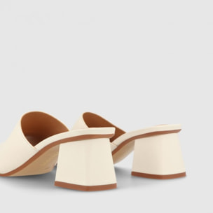 SANDALIAS BLANCAS MIL4291