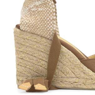 Alpargata Joyce cuña de yute en satén con cintas y punta afilada