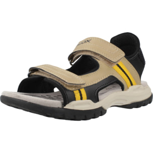 Sandalias Niño de la marca GEOX  modelo J BOREALIS BOY MARRON CLARO