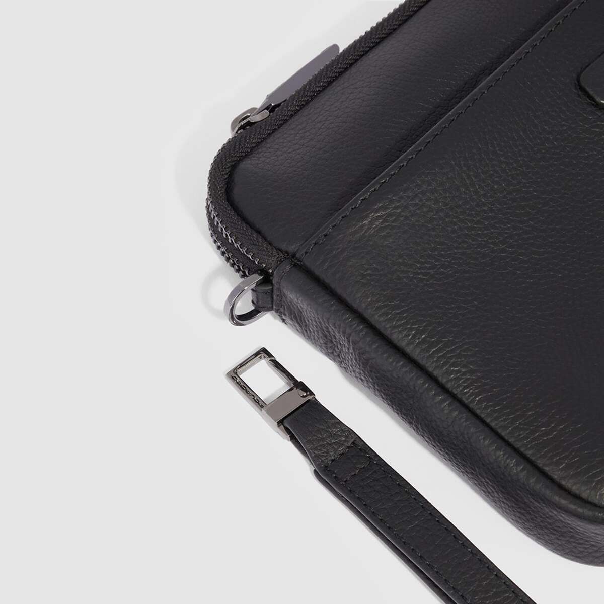 Piquadro Pochette uomo con protezione RFID