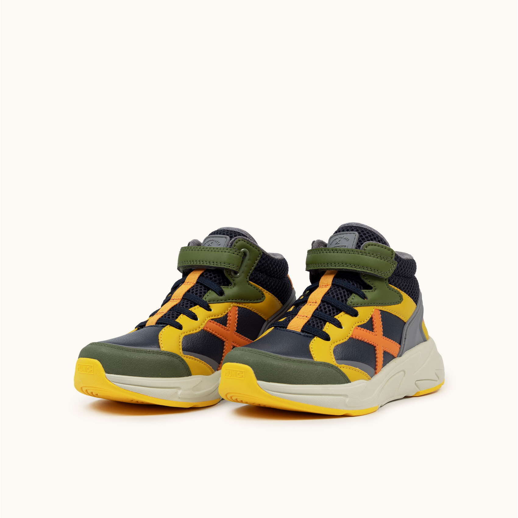 MUNICH MINI TRACK BOOT VCO 31