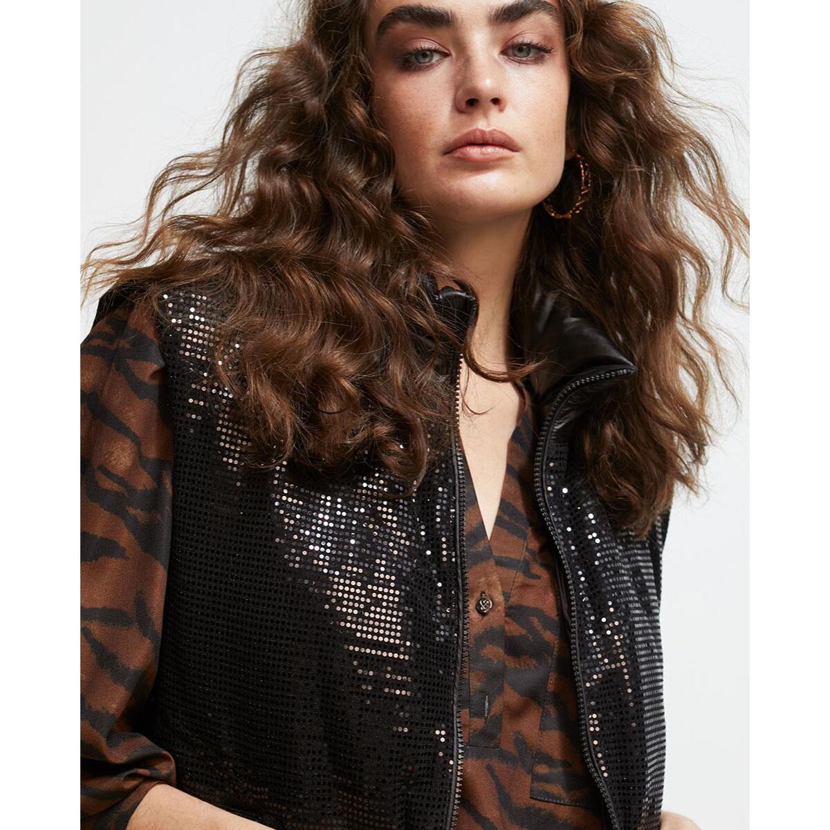 Gilet corto imbottito in finte paillettes