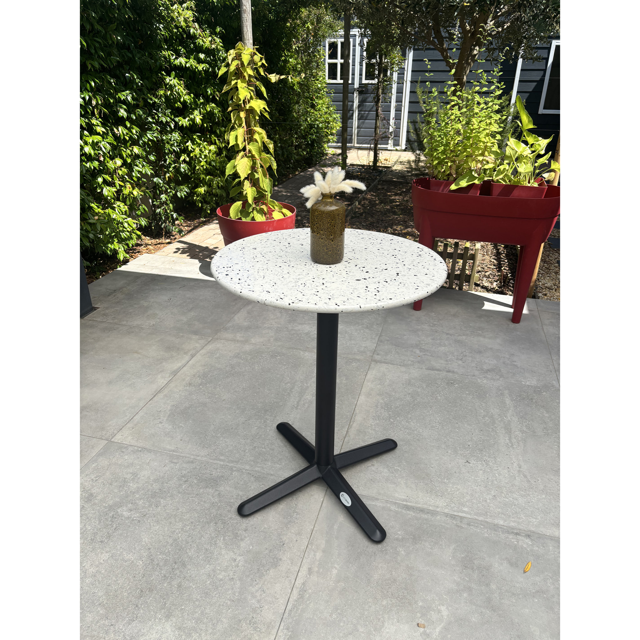 BISTRO - Ensemble repas de jardin 2 places en acier et plateau en terrazzo