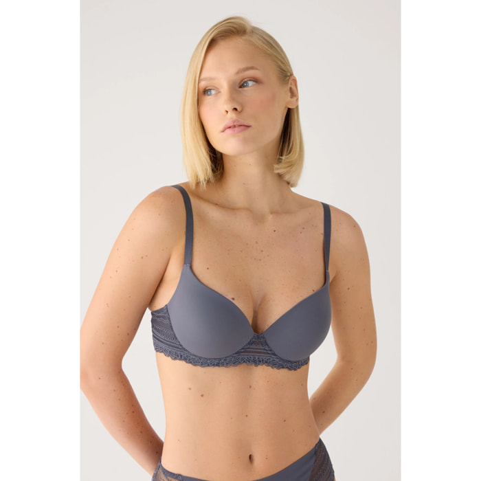 Reggiseno con ferretto e imbottitura