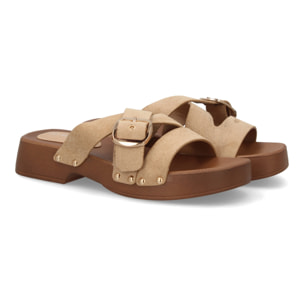 Sandalia pala plataforma de madera con hebilla elegante