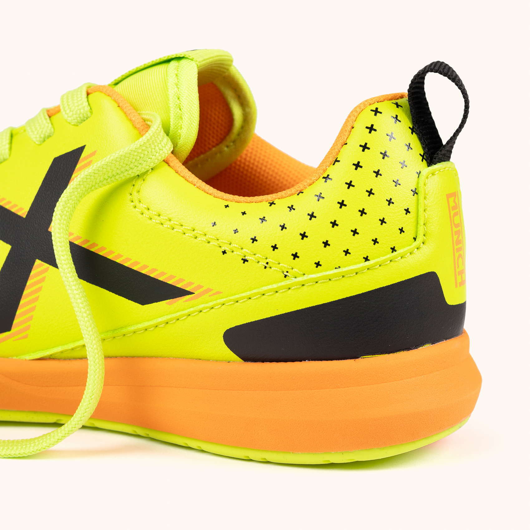 Zapatilla de Fútbol Sala para Niños en Amarillo Flúor y Naranja MUNICH RONDITO KID 15