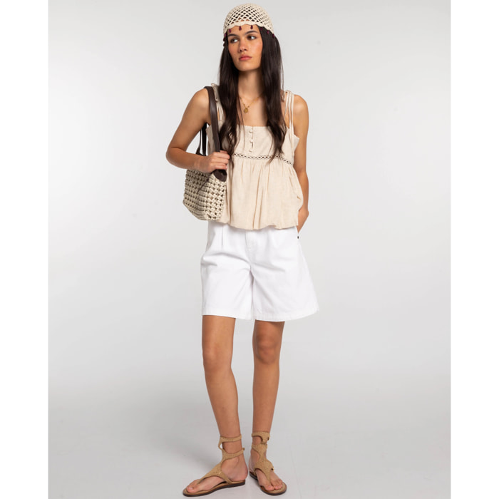 Shorts de mujer con pernera ancha y detalles bordados