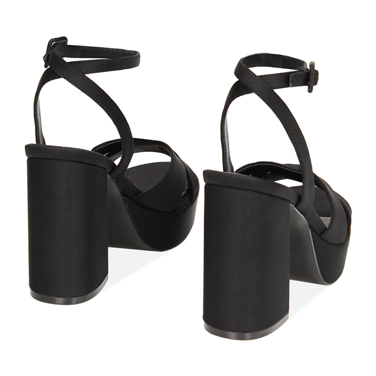 Sandalias negras con tacón en lycra