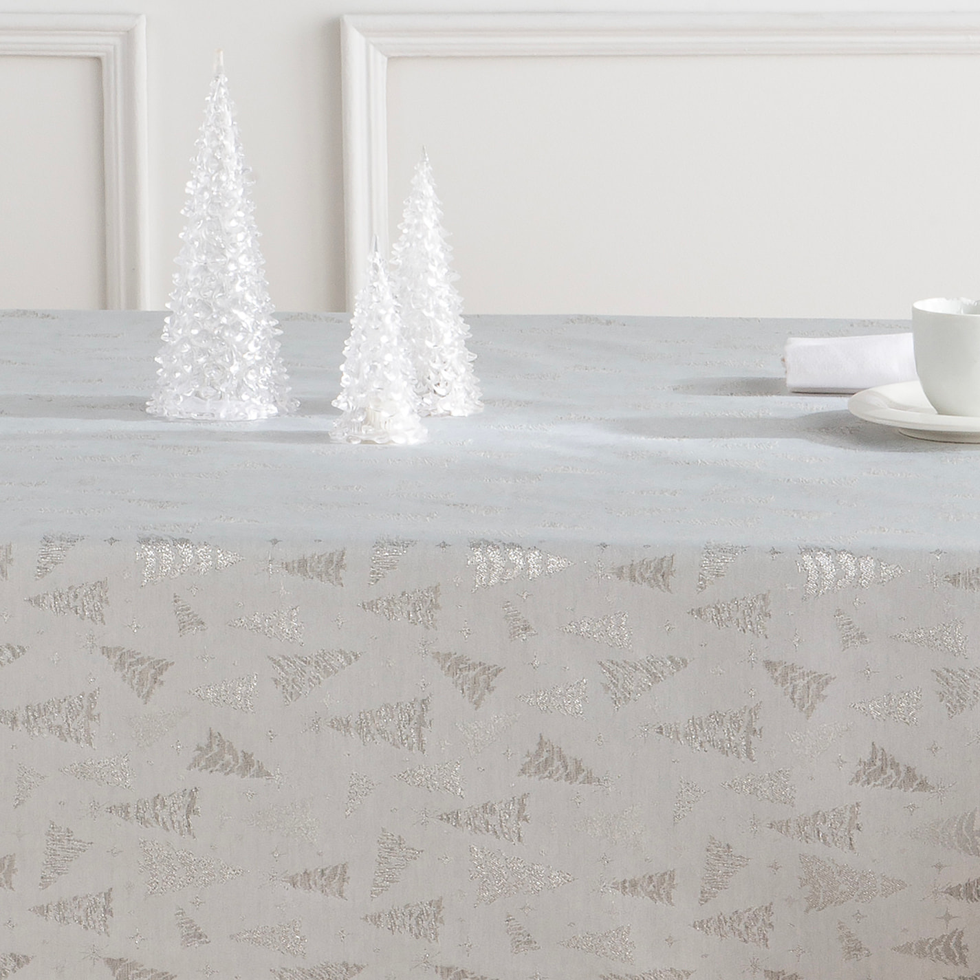 Nappe nöel tissu jacquard antitaches SAPIN PLATA