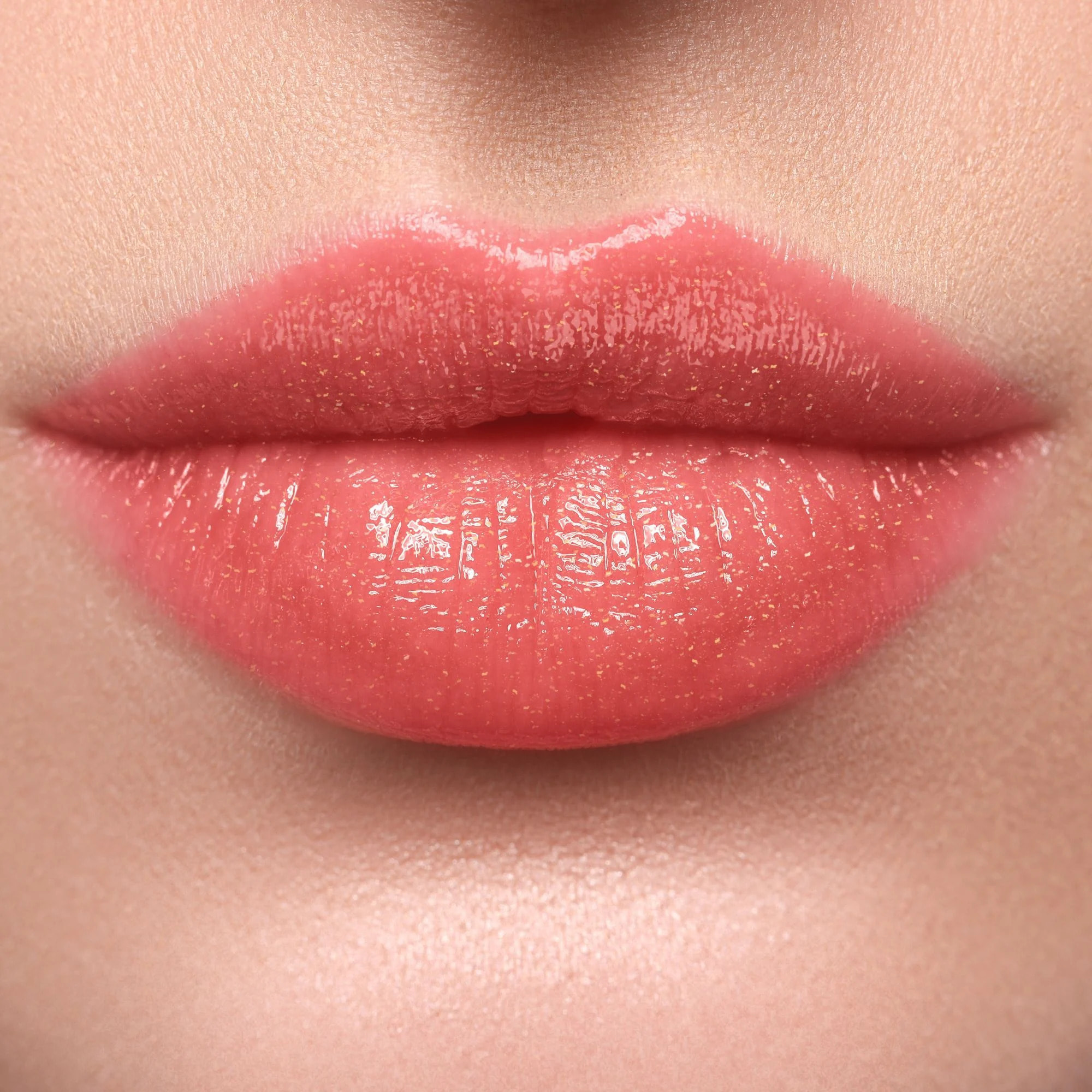 HYDRASHEER GLOSSY LIPSTICK Rossetto dal finish glossato