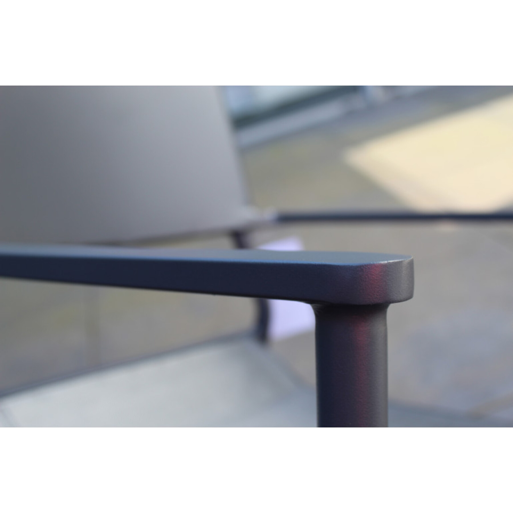 Chaise de jardin en métal et textilène noir - OLAND
