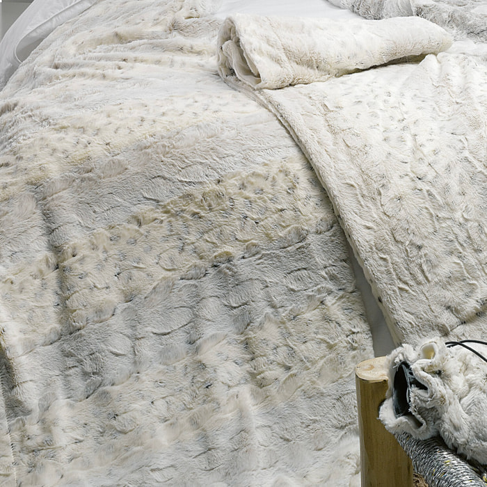 Plaid Fausse Fourrure 100% Polyester 420gsm Texto Crème