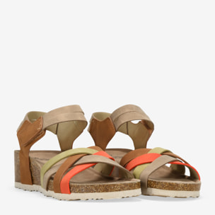 Sandalias caqui con cuña de corcho