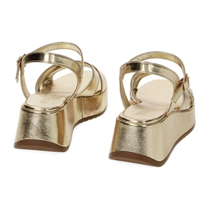 Sandali oro in laminato, zeppa 5,5 cm