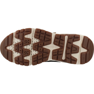 Zapatillas Niño de la marca GEOX  modelo J FLEXYPER PLUS BOY MARRON