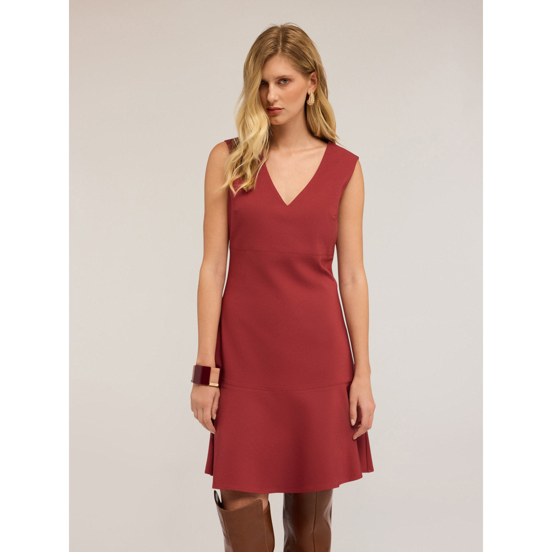 Motivi - Vestito flare con scollo a V - Bordeaux