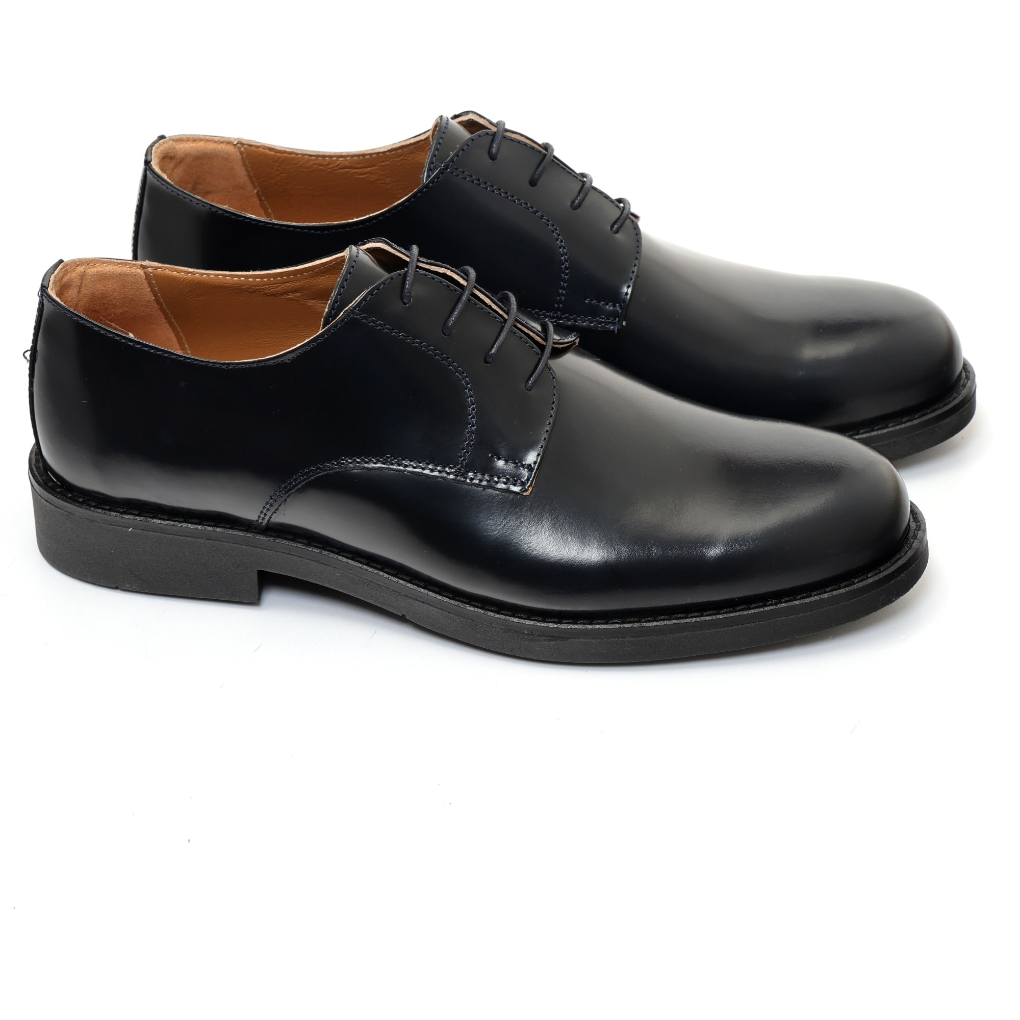 Derby stringate in pelle abrasivato con fondo in gomma