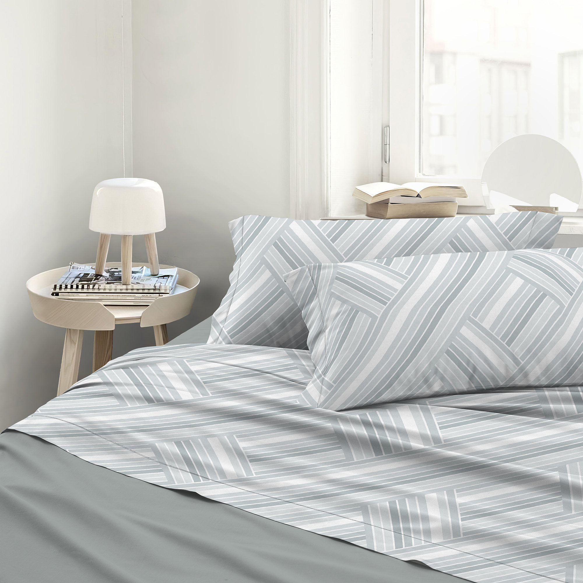 Completo letto stampato leonardo bianco e grigio in raso 100% cotone