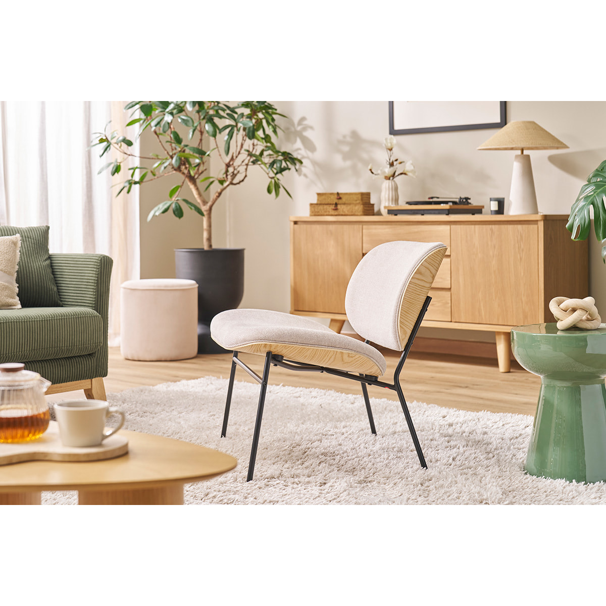 Fauteuil en tissu effet velours texturé gris et métal noir SHELBY