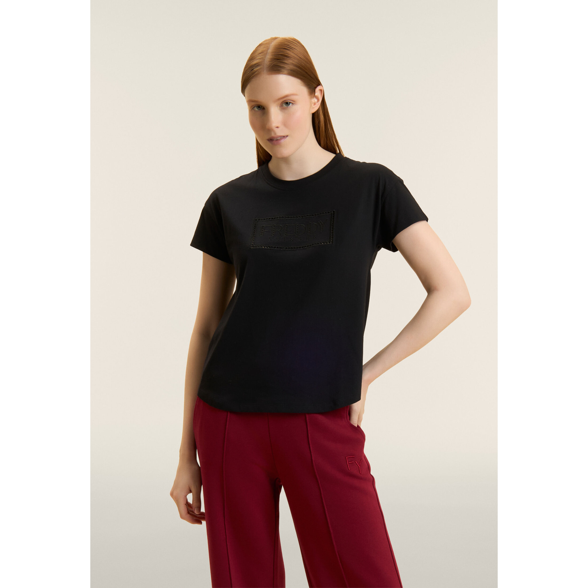 T-shirt con Maniche ad Aletta e Logo Ricamato