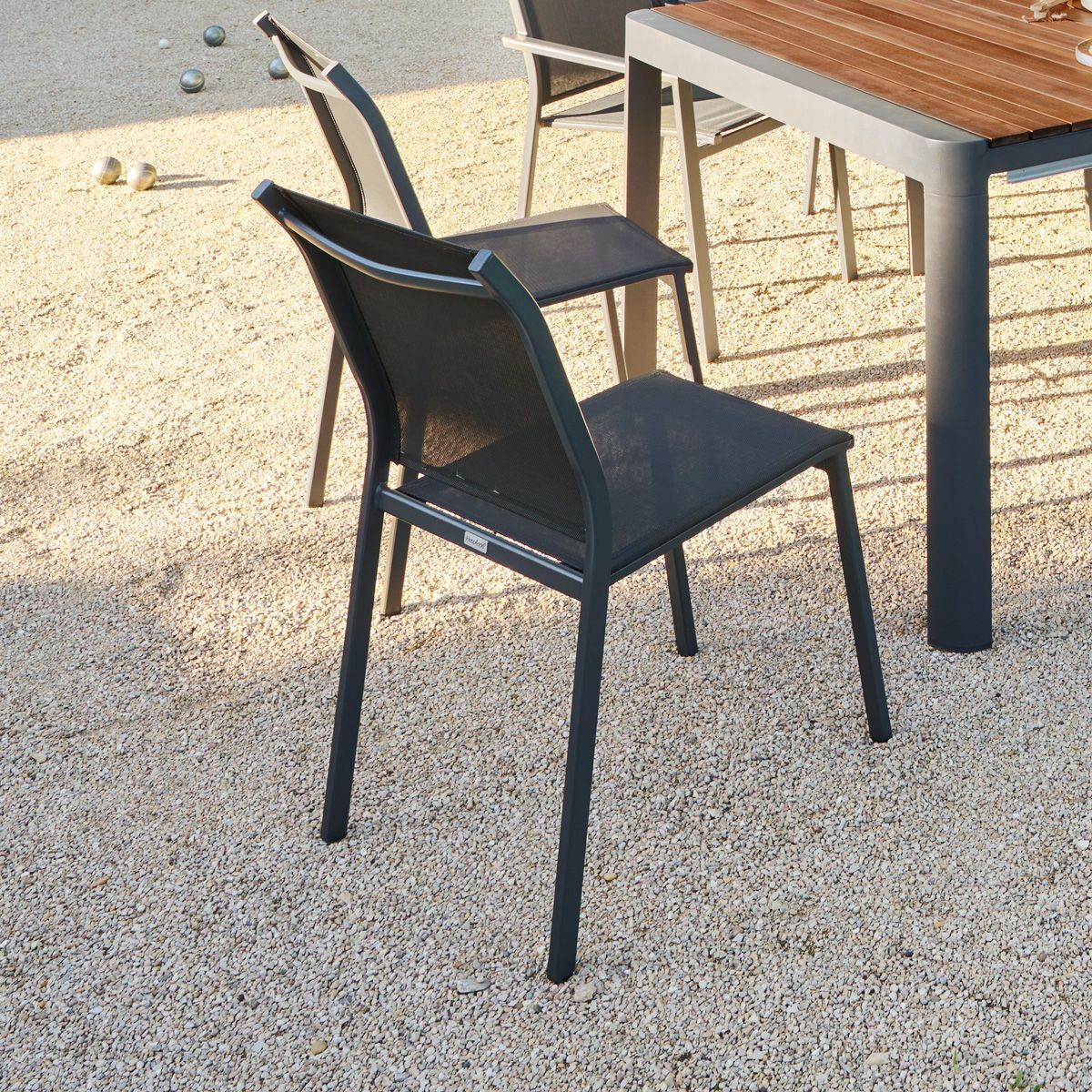 Chaise de jardin empilable Essentia Anthracite & Graphite