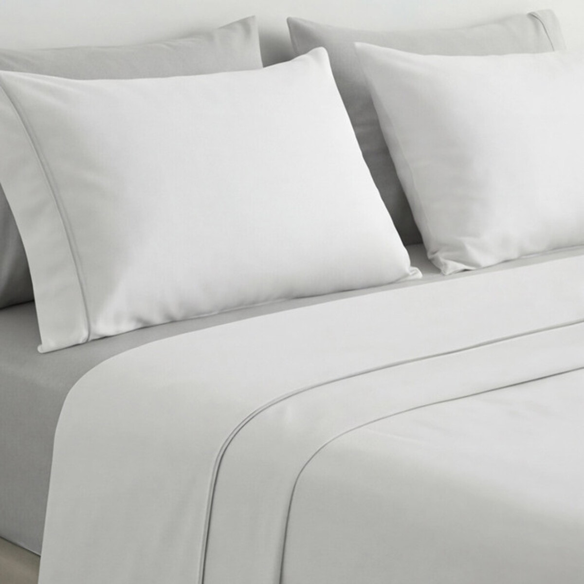 Completo lenzuola singolo in cotone bicolore morbido e traspirante, set letto con lenzuolo sopra, sotto con angoli e federa, design con piping a contrasto elegante, resistente e leggero 116 gsm, certificato OEKO-TEX
