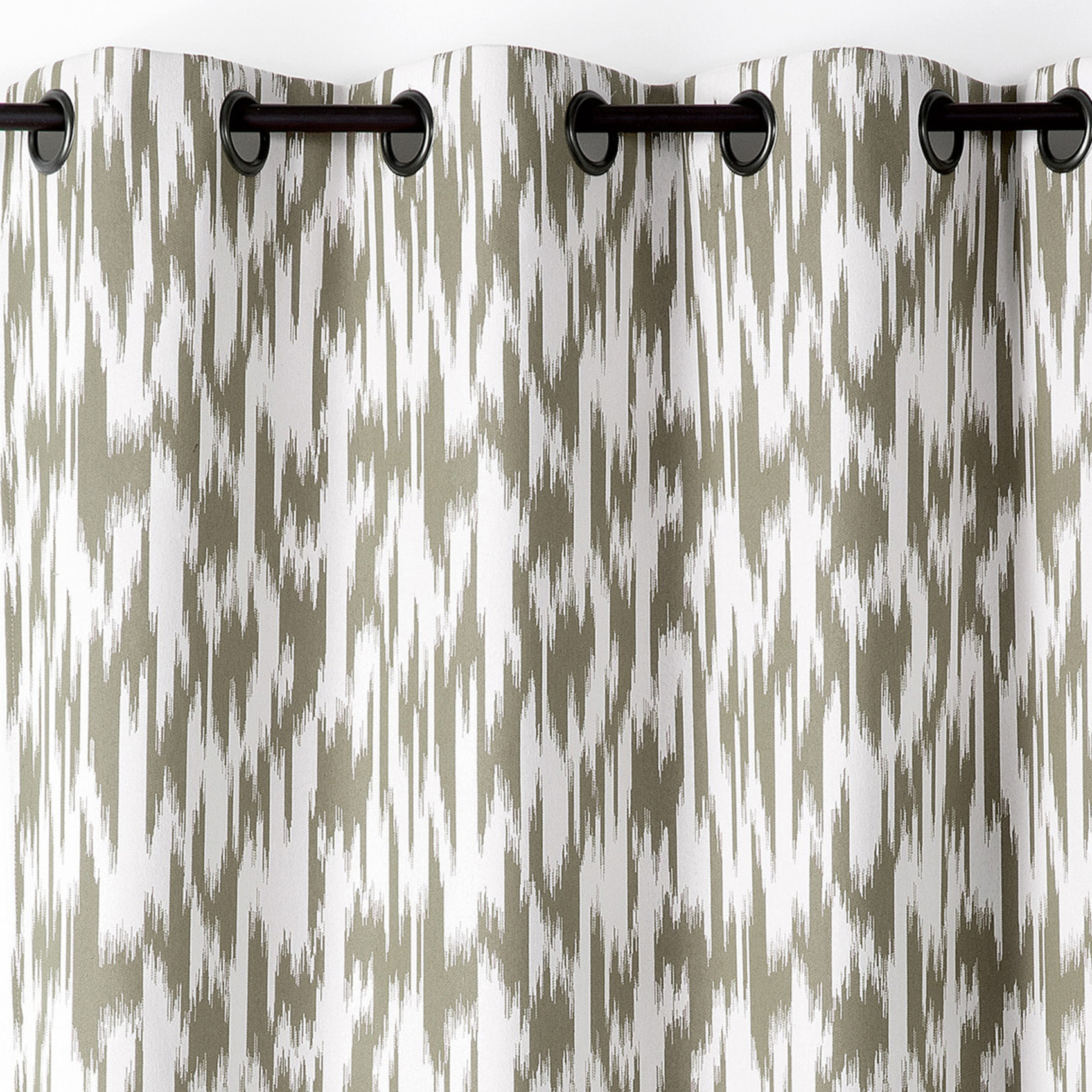 Rideau jacquard motif ikat en fils upcyclés - Kaki