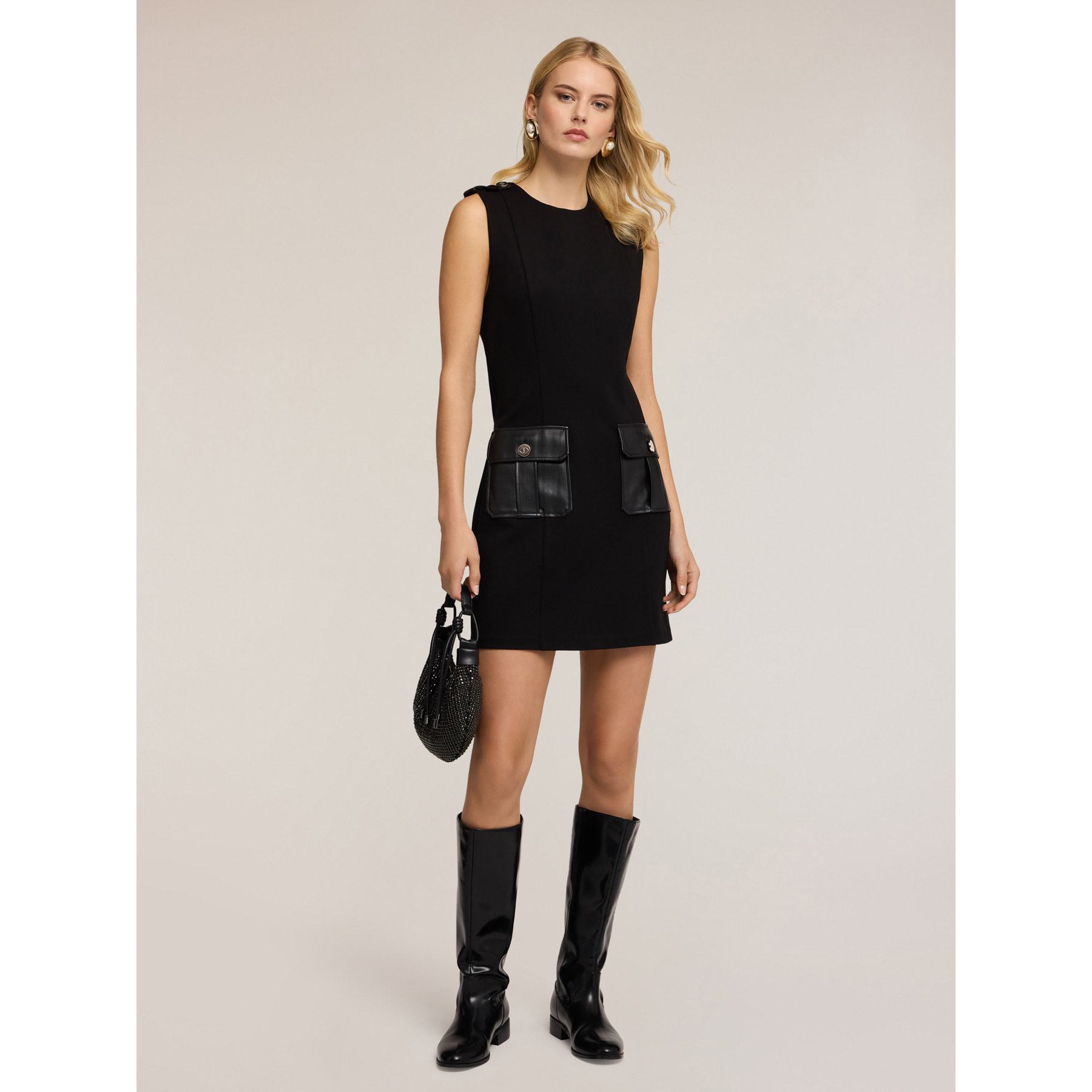 Motivi - Vestido tubo con bolsillos aplicados en tejido recubierto - Negro