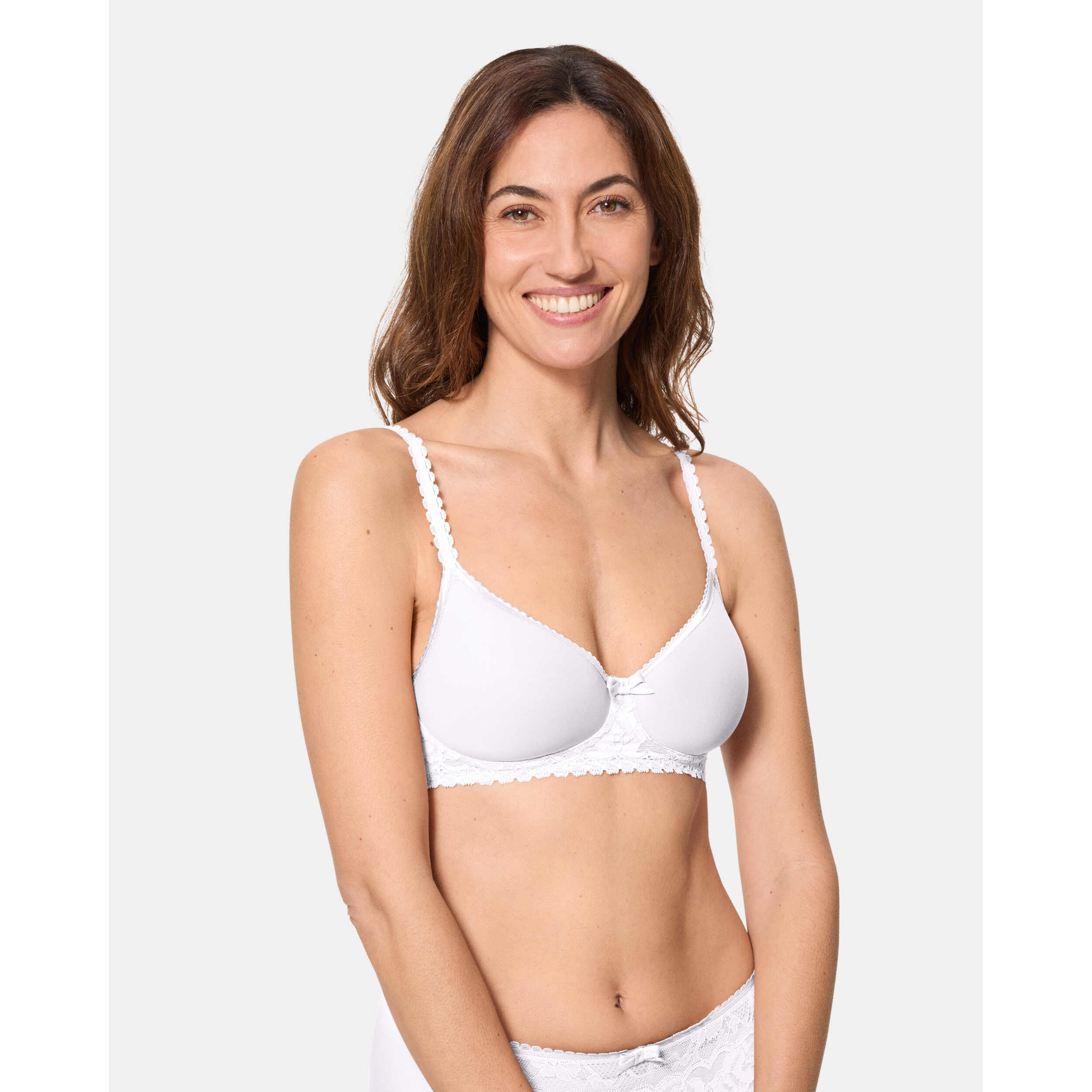 Sujetador sin aros Spacer Flower Elegance con encaje reciclado